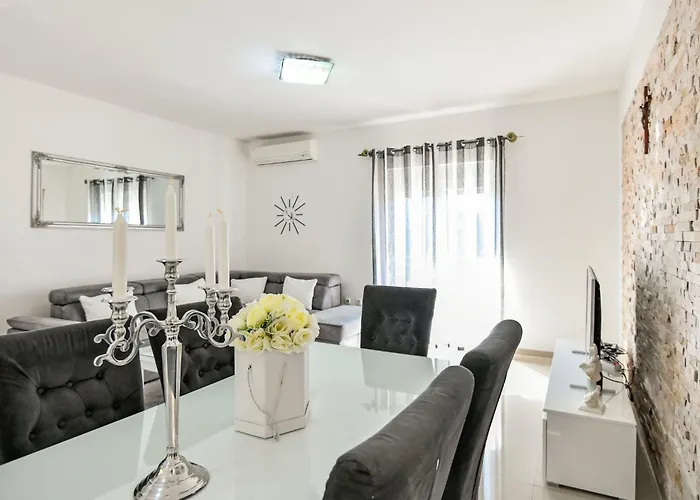 Apartman Dijana By Interhome Donji Proložac