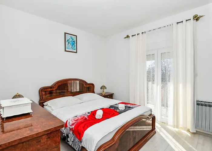 Apartman Dijana By Interhome Donji Proložac